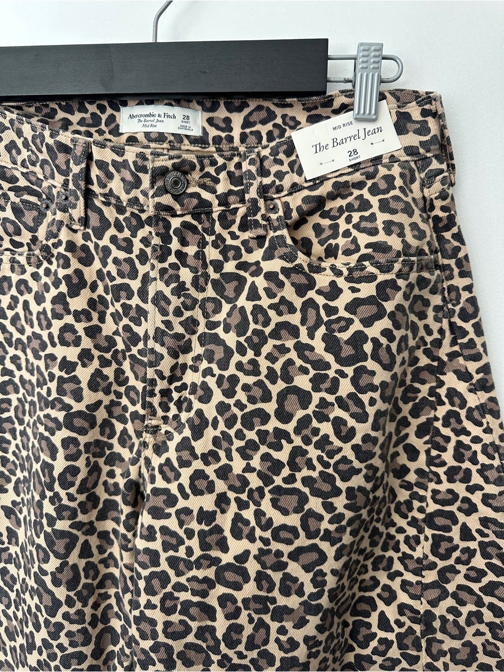 Abercrombie & Fitch Leopard Print Ankle Cropped Jeans in Beige and Brown - Picture 3 of 7